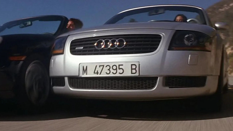 Audi TT Roadster versus Porsche 911 in Mission: Impossible 2