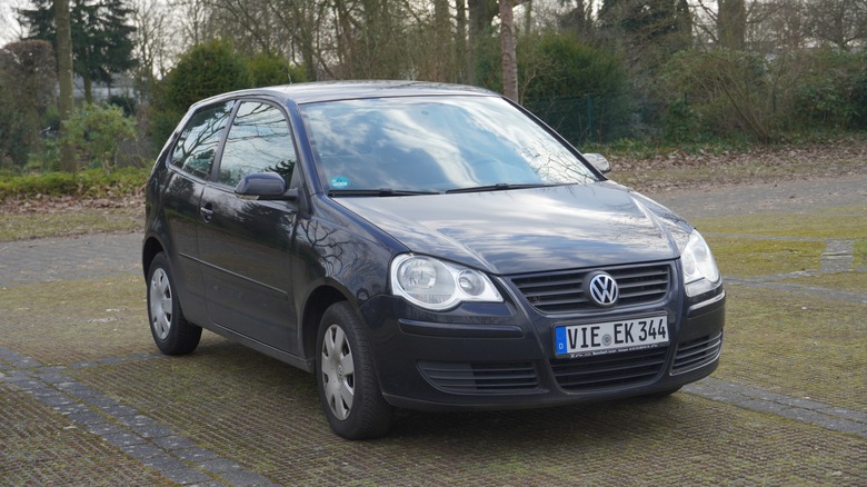 blue Volkswagen Polo