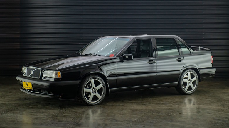 black Volvo 850 sedan