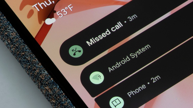 missed call alert on lock screen of a Pixel smartphone