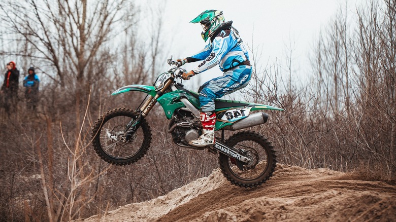 dirt bike rider on a four-stroke motorcycle