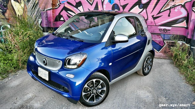 2016 Smart ForTwo upgrades tech and specs, stays small (pictures) - CNET