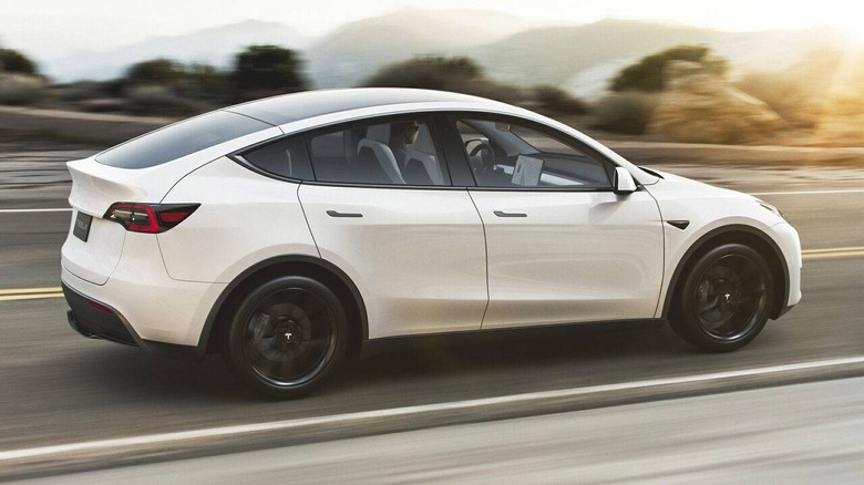 Tesla cuts Model Y price and cancels standard range version