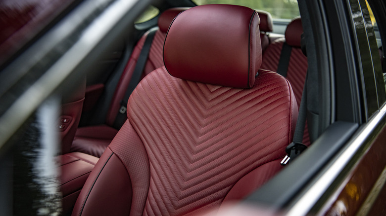 2022 Genesis G80 Sport seats