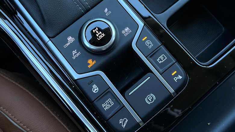 2022 Kia Sorento drive mode controls