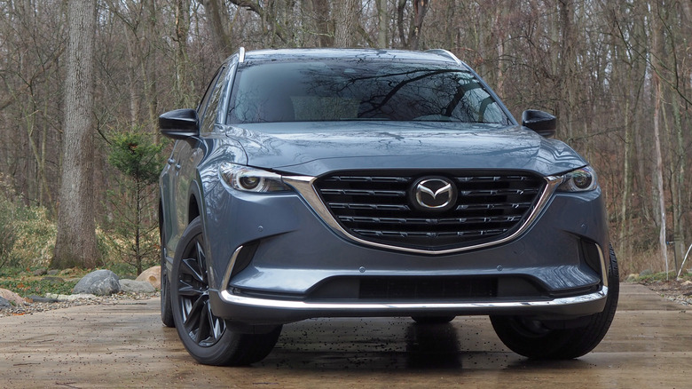 2022 Mazda CX-9 front