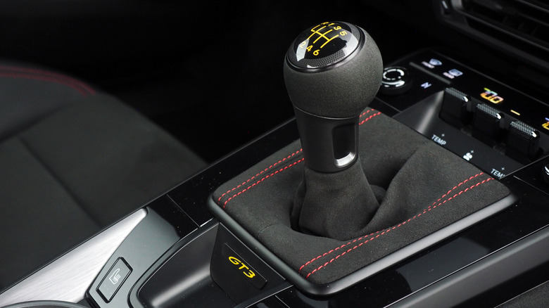 2022 Porsche 911 GT3 six-speed shifter