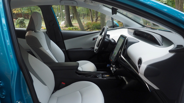 2022 Toyota Prius Prime cabin