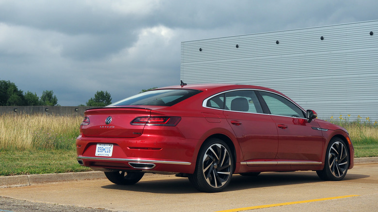 2022 Volkswagen Arteon rear three-quarter view