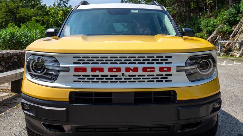 2023 Ford Bronco Sport Heritage Limited Edition front clip