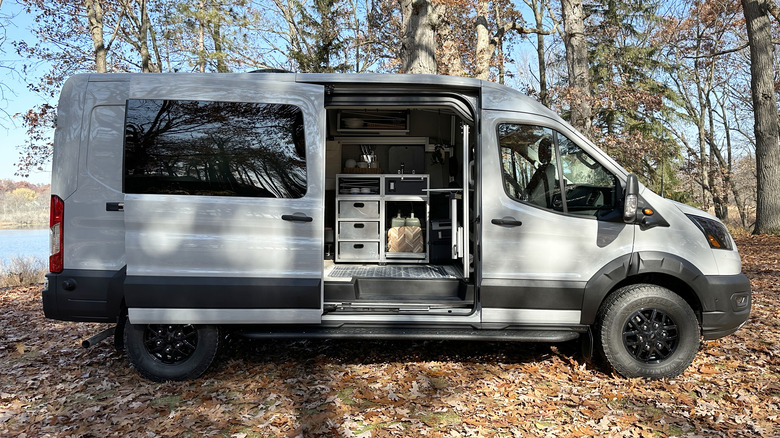 2023 Ford Transit Trail