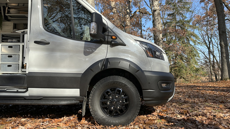 2023 Ford Transit Trail