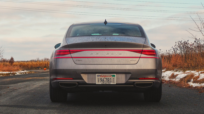 2023 Genesis G90