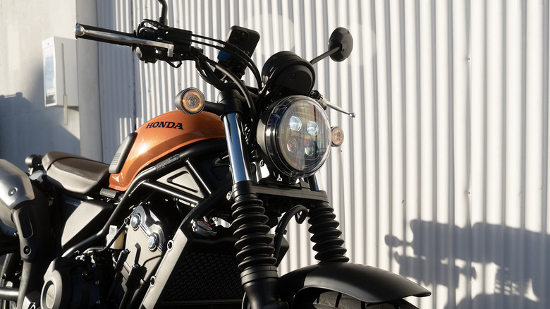 2023 Honda Scrambler headlight and front fork bellows