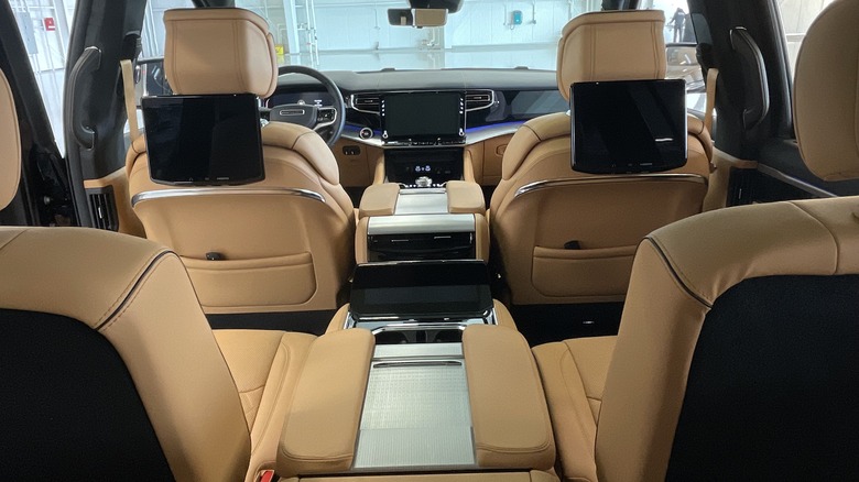 Jeep Grand Wagoneer L interior