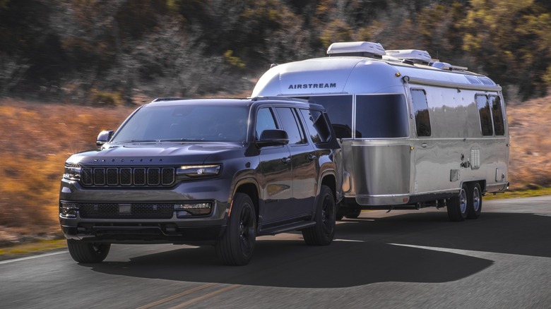 2023 Jeep Wagoneer and Airstream