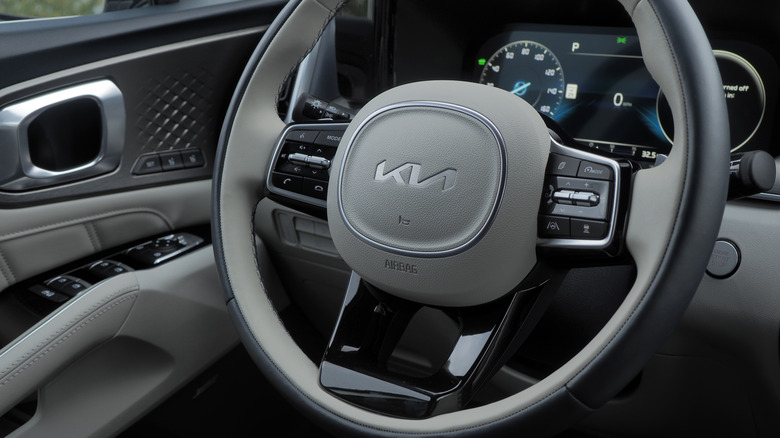 2023 Kia Sorento Hybrid steering wheel