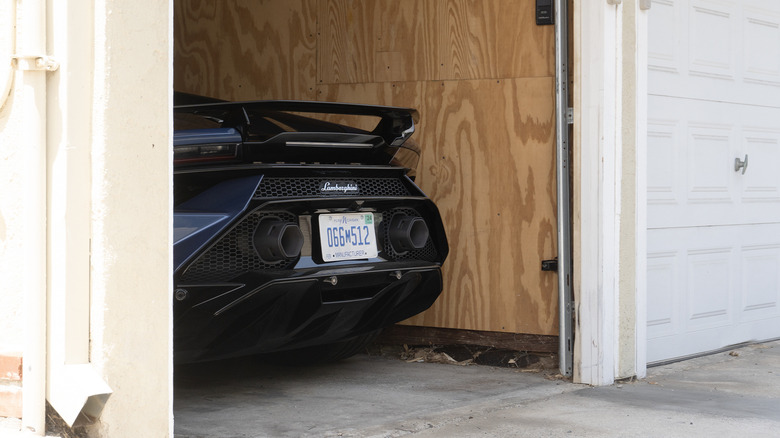 Lamborghini Huracán Tecnica in the tiny one-car garage