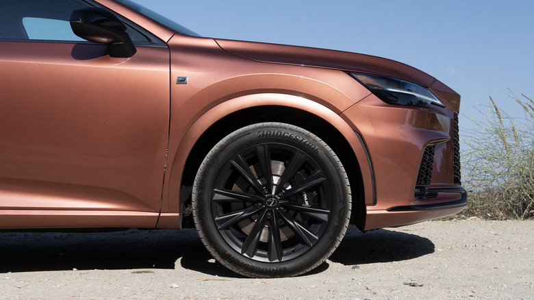 2023 Lexus RX 500h F Sport Performance front wheel and tire