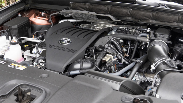 2023 Lexus RX 500h F Sport Performance engine bay