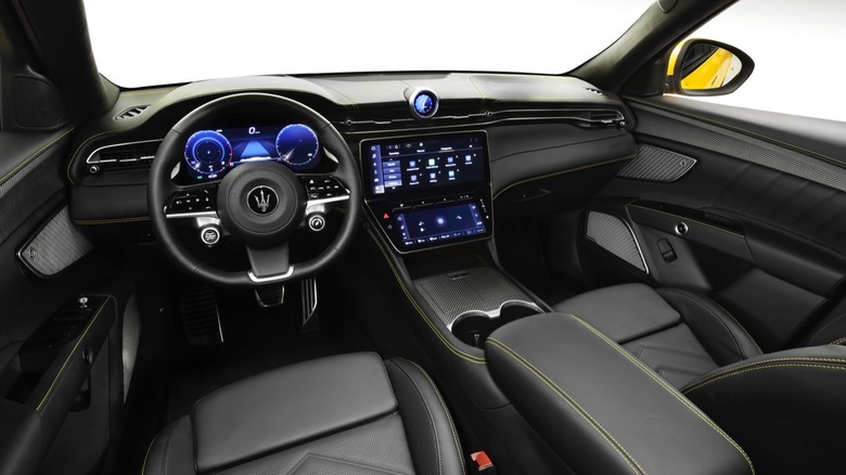 2023 Maserati Grecale interior