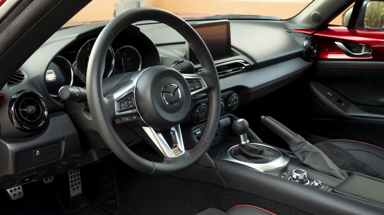 2023 Mazda MX-5 Miata interior