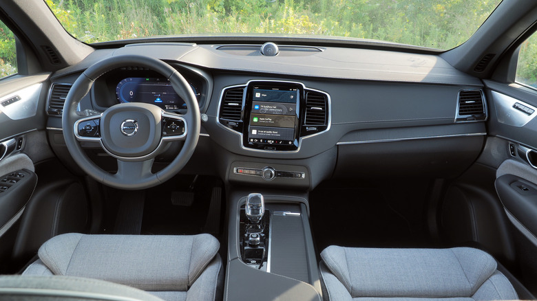 2023 Volvo XC90 Recharge dashboard