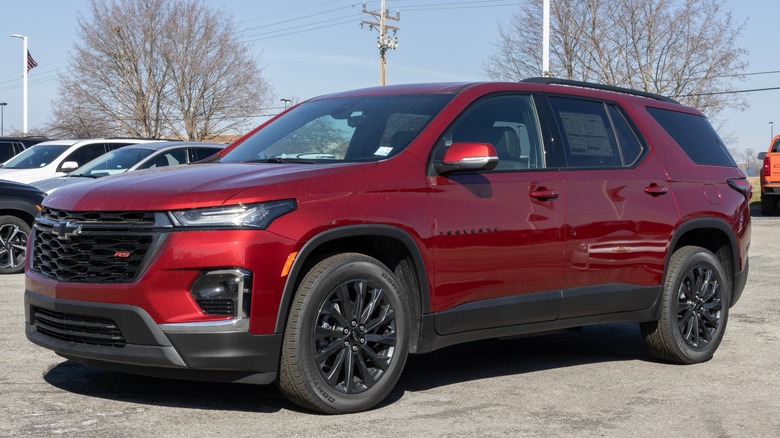 Red 2024 Chevrolet Traverse 