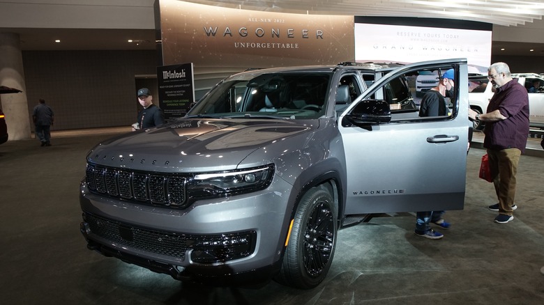 2022 Jeep Wagoneer at auto show