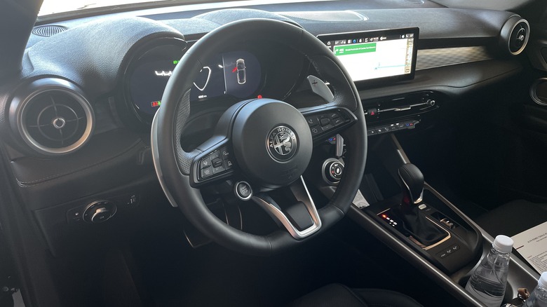 2024 Alfa Romeo Tonale dash