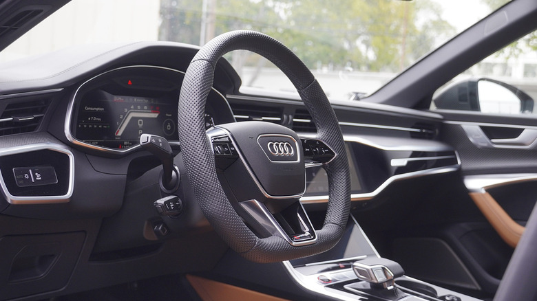 2024 Audi RS 6 Avant Performance steering wheel and dash detail