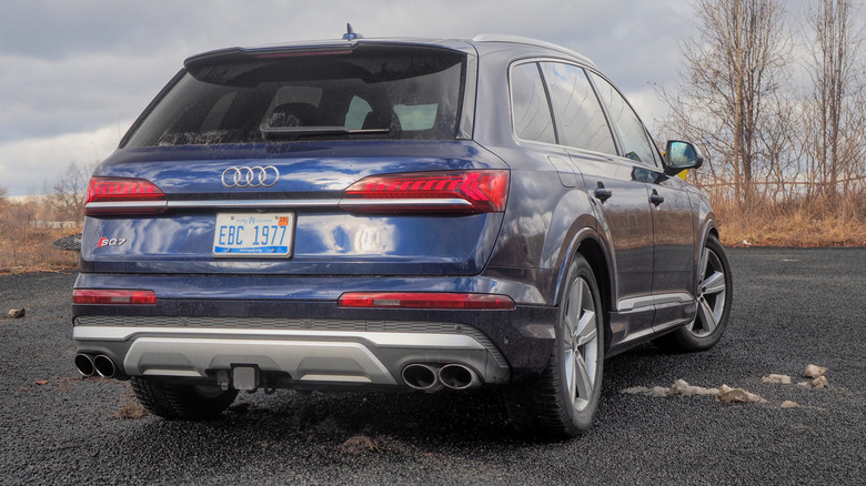 2024 Audi SQ7 rear end