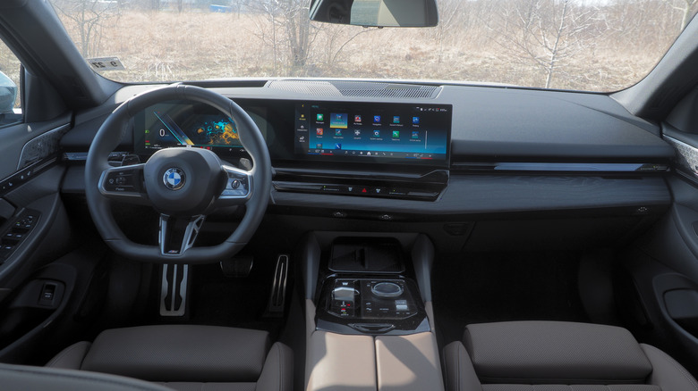 2024 BMW 530i xDrive dashboard