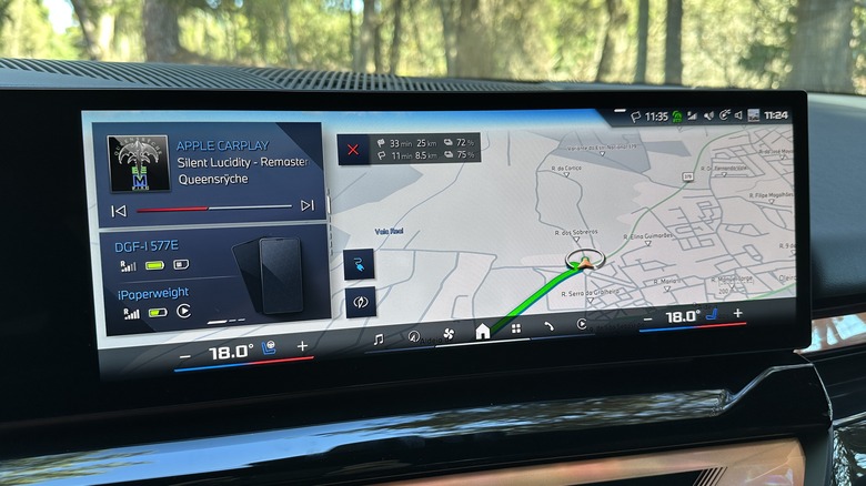 2024 BMW i5 EV infotainment screen