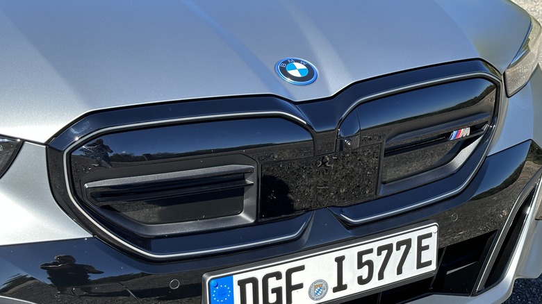 2024 BMW i5 EV grille