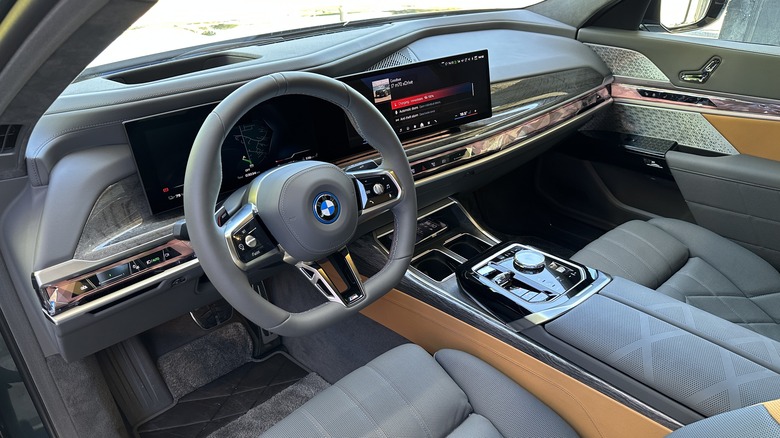 2024 BMW i7 M70 interior