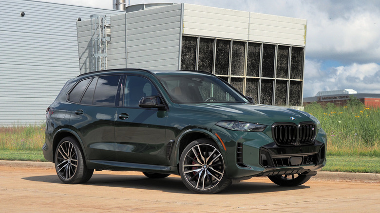 2024 BMW X5 M60i