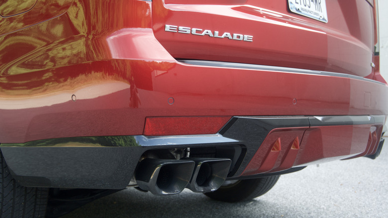 Escalade exhaust