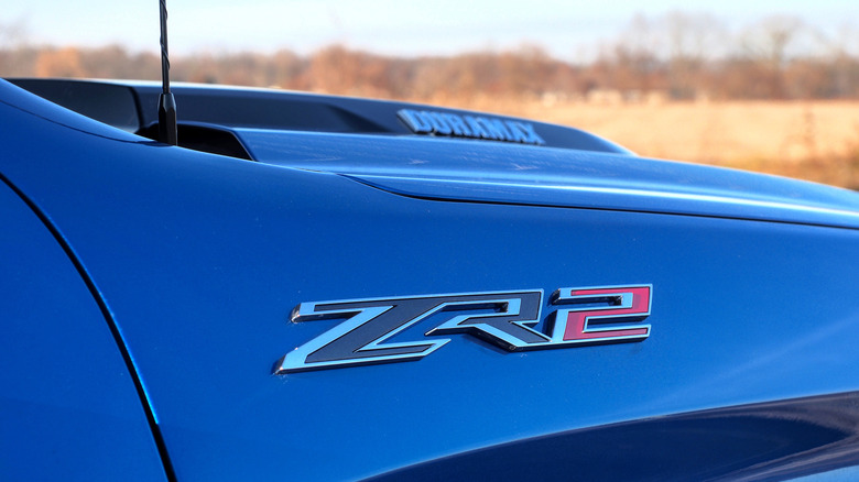 ZR2 badge