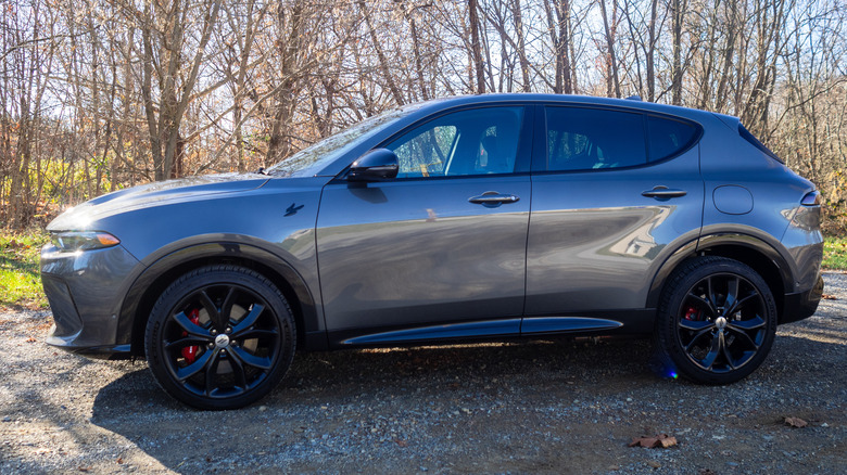 2024 Dodge Hornet R/T PHEV parked