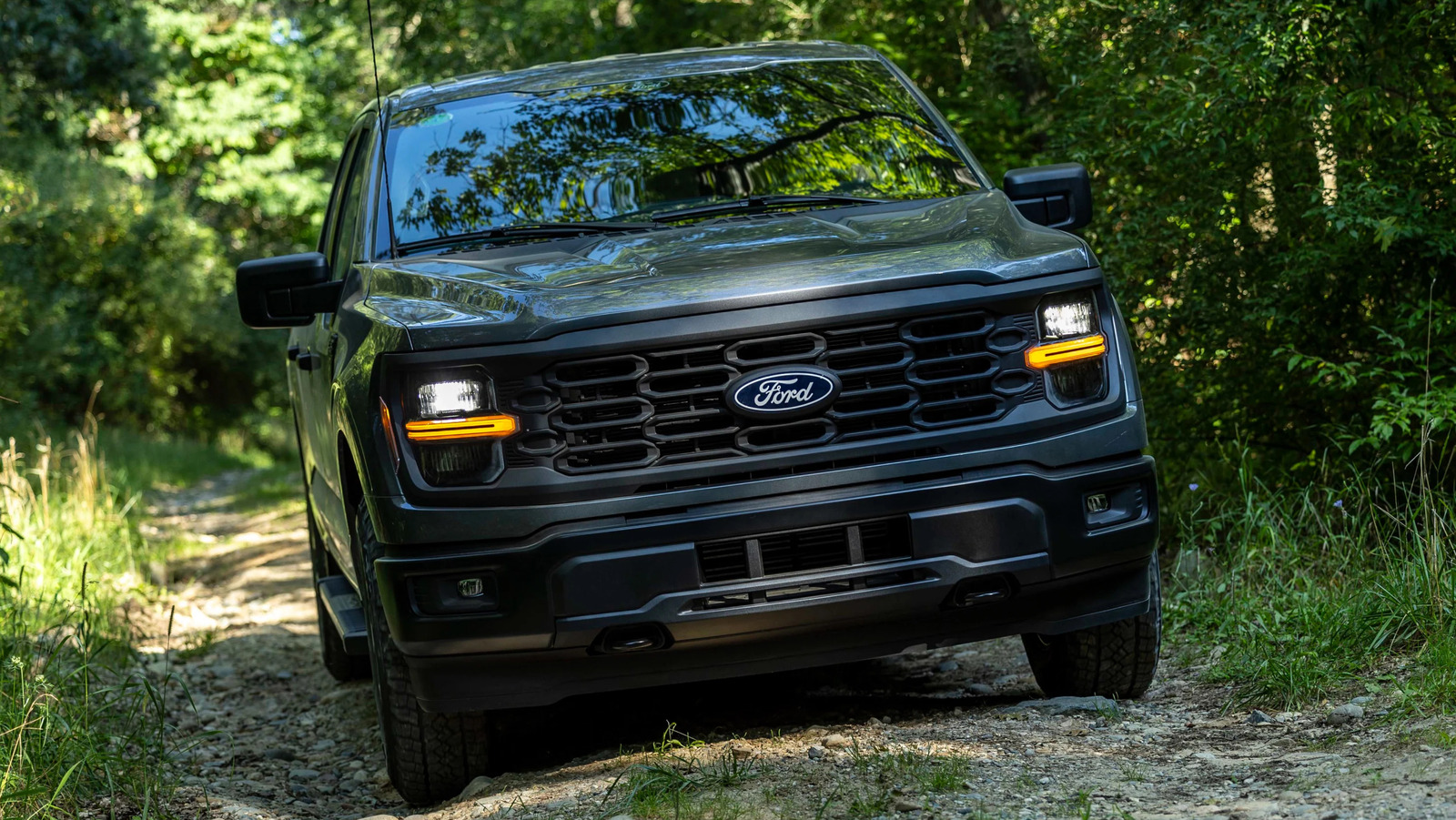 2024 Ford F-150 adds side-swinging tailgate, updated design