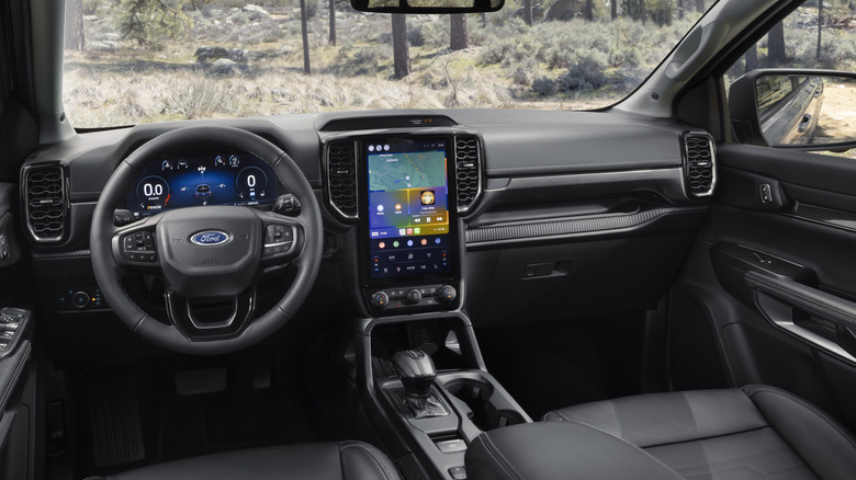 2024 Ford Ranger Lariat interior cabin