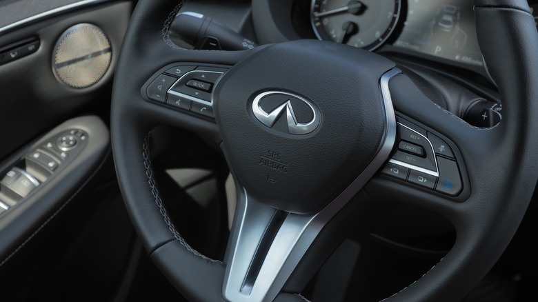 2024 Infiniti QX55 steering wheel