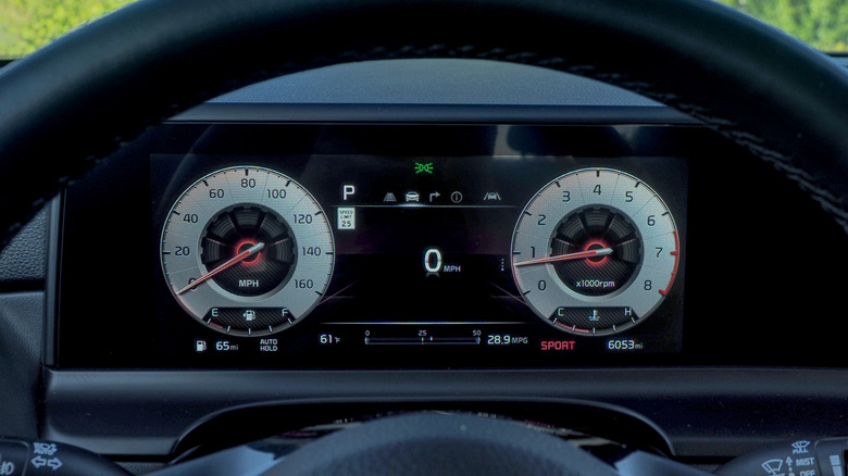 2024 Kia Seltos dashboard display