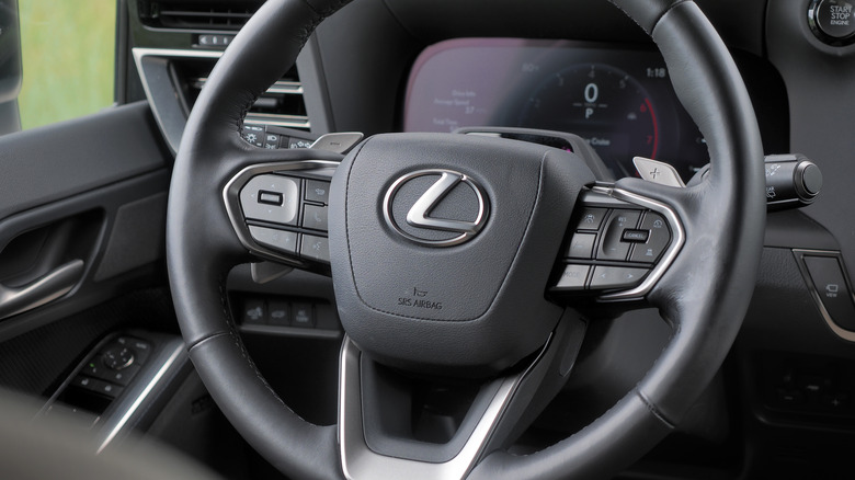 2024 Lexus GX 550 steering wheel