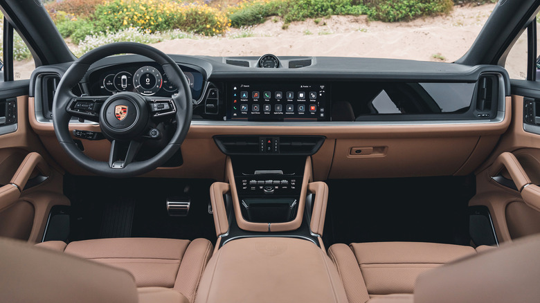 2024 Porsche Cayenne dashboard