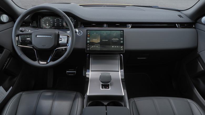 2024 Range Rover Evoque dashboard