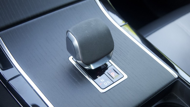 Velar gear shift