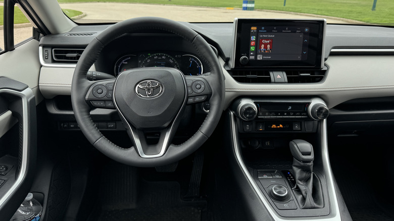 2024 Toyota Rav4 Hybrid dashboard