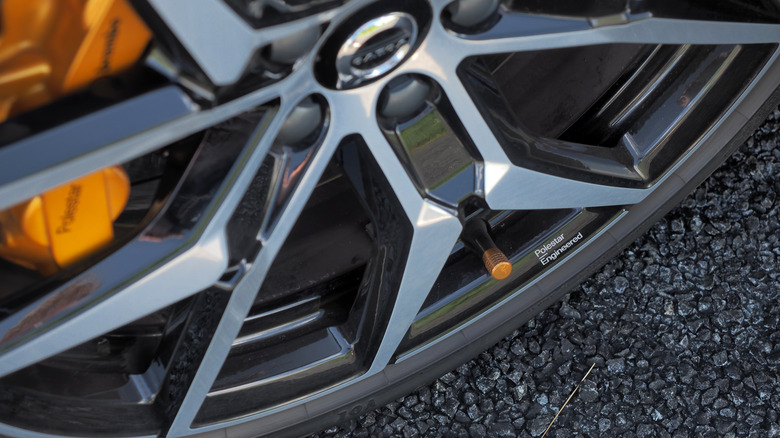 2024 Volvo V60 Polestar Engineered wheel